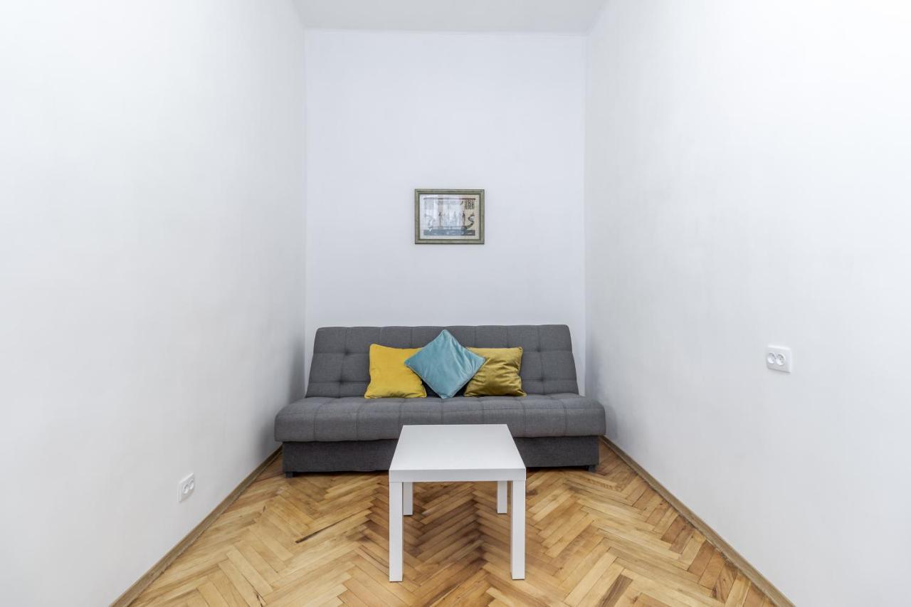 City Shalom Apartment Lviv Bagian luar foto